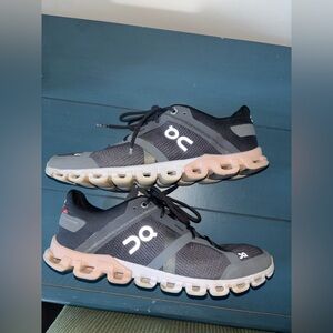 On Running shoes - Black and Gray Sneakers